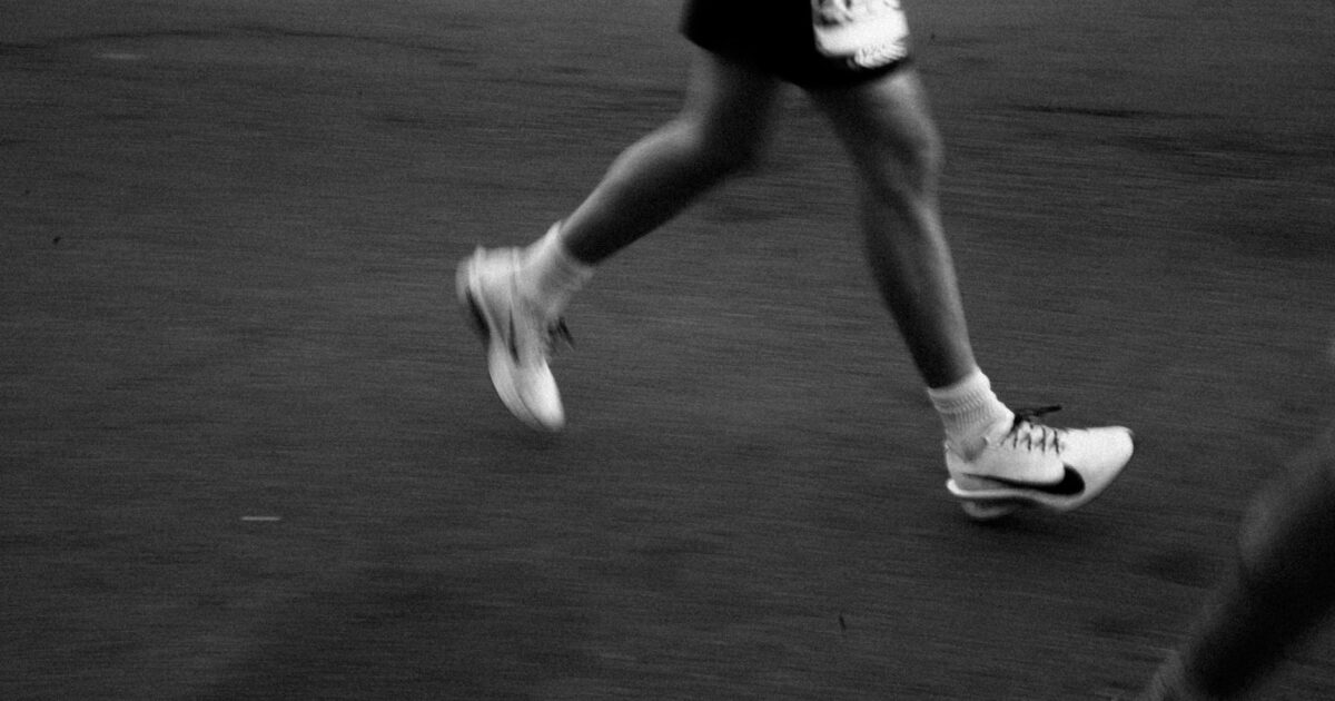 Løping og &laquo;Runner’s Toe&raquo;: Hvorfor blir neglen tykk?